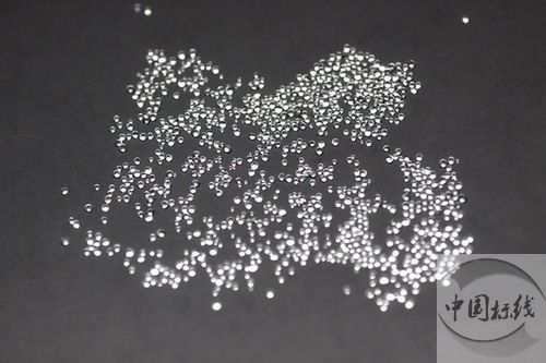 即墨金属表面处理厂喷砂玻璃微珠清理